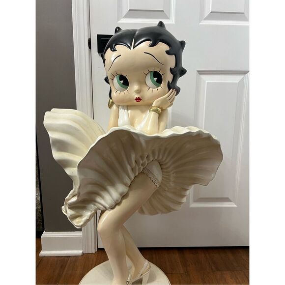 RARE!! COLLECTIBLE BETTY BOOP 3 FEET TALL LARGE STATUE IN MARILYN MONROE POSE - Picture 4 of 16